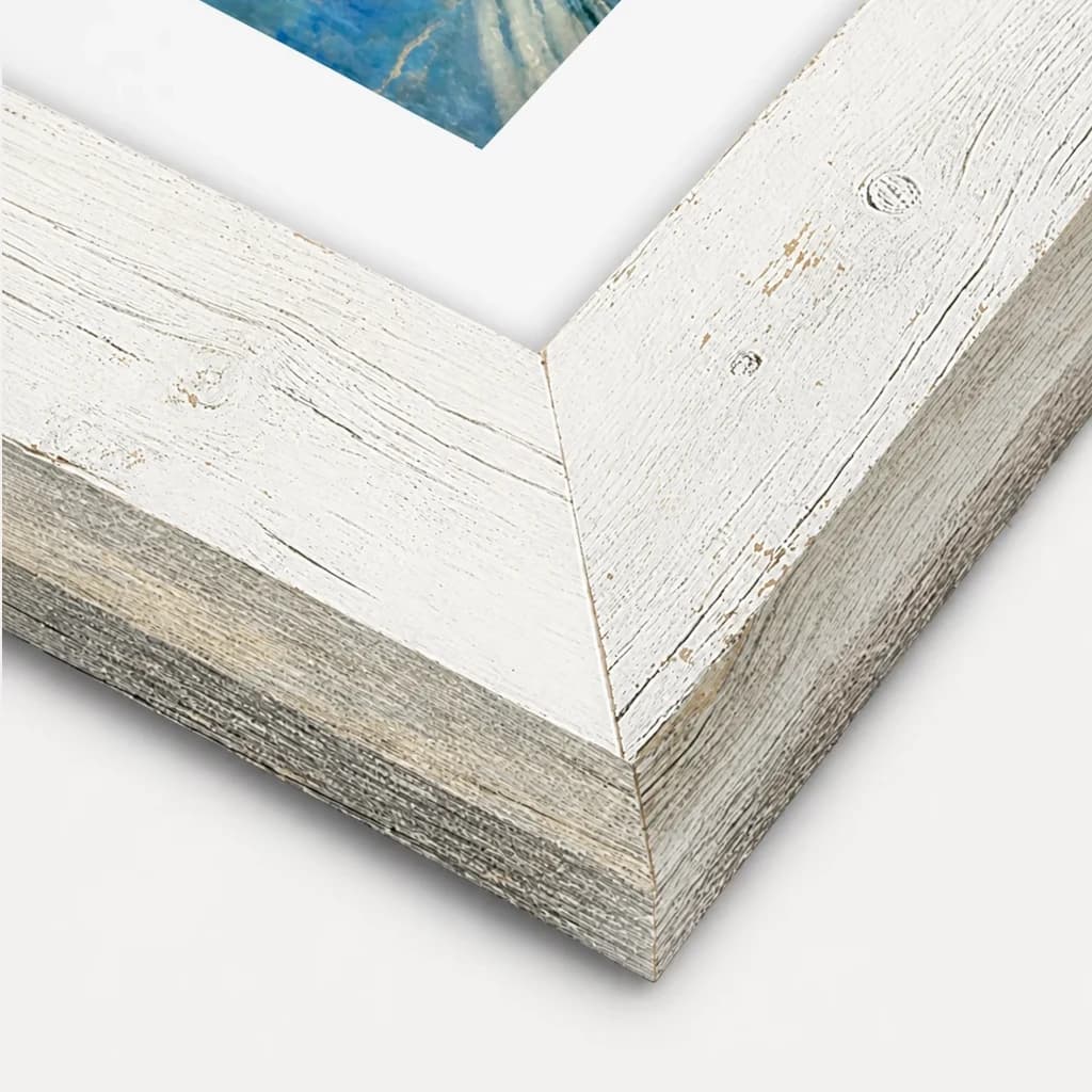 Driftwood White solid-wood frame corner