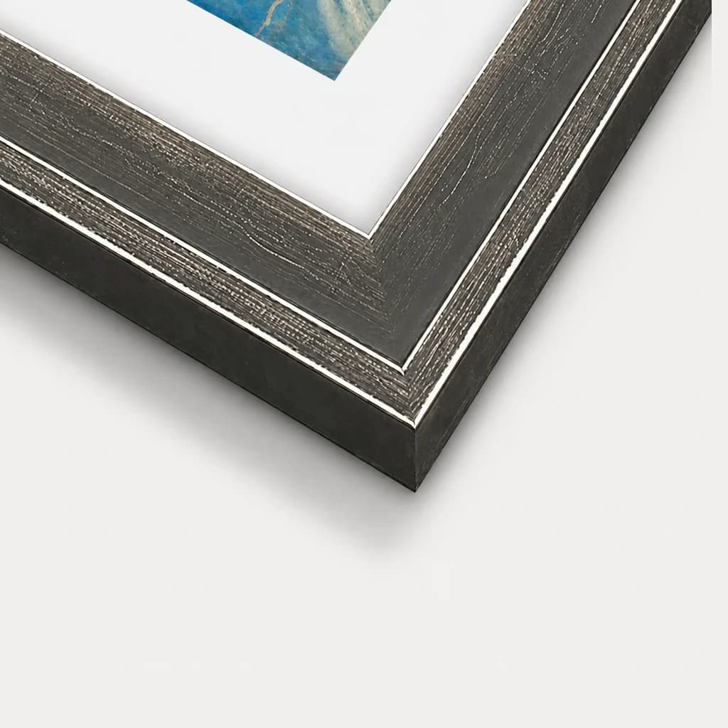 Black & Silver solid-wood frame corner